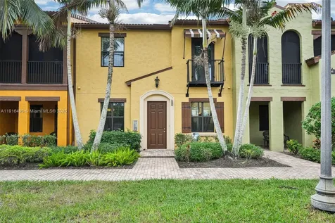9064 Capistrano Street N Naples FL 34113