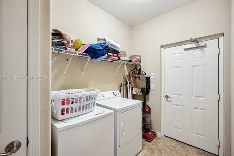 9064 Capistrano Street N Naples FL 34113