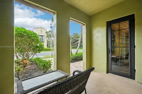9064 Capistrano Street N Naples FL 34113