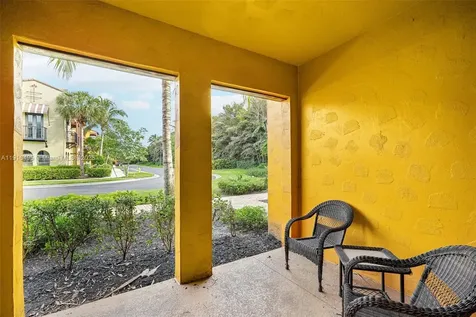 9064 Capistrano Street N Naples FL 34113