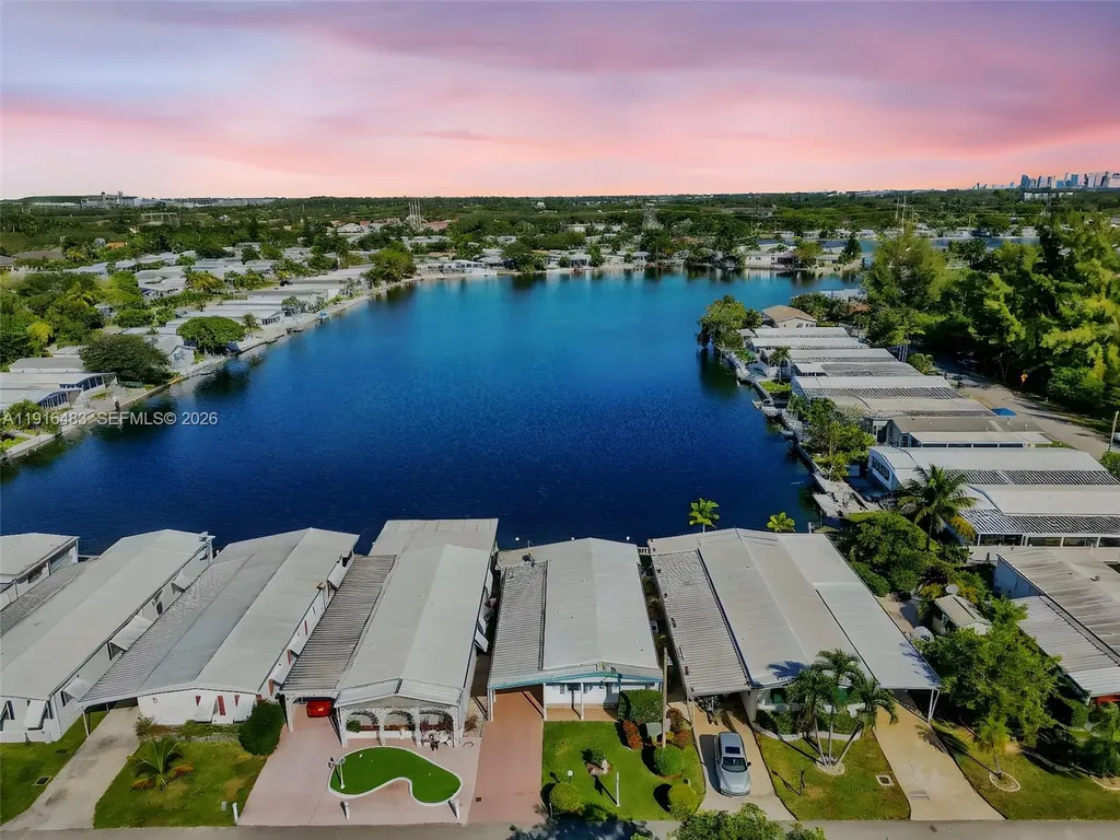 3121 SW 58th Place Dania Beach FL 33312