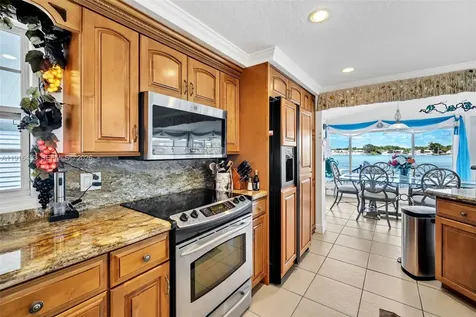 3121 SW 58th Place Dania Beach FL 33312
