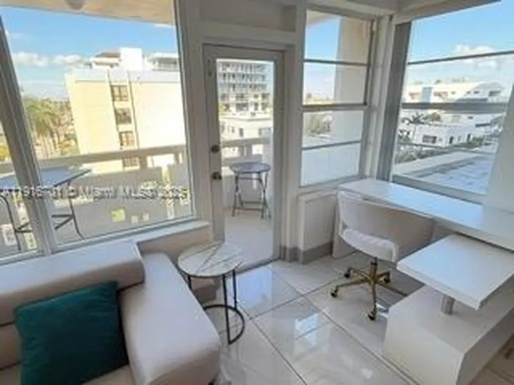 3111 N Ocean Drive Hollywood FL 33019