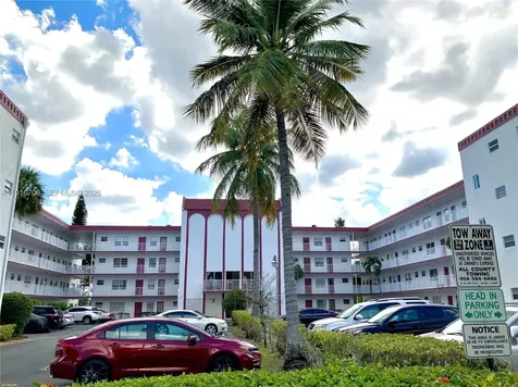 4270 NW 40th Street Lauderdale Lakes FL 33319
