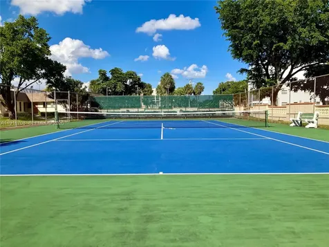 4270 NW 40th Street Lauderdale Lakes FL 33319
