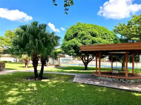 4270 NW 40th Street Lauderdale Lakes FL 33319