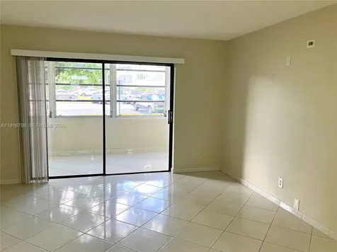 4270 NW 40th Street Lauderdale Lakes FL 33319