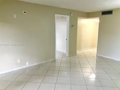 4270 NW 40th Street Lauderdale Lakes FL 33319