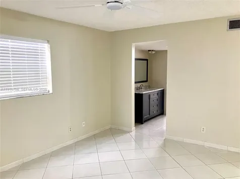 4270 NW 40th Street Lauderdale Lakes FL 33319