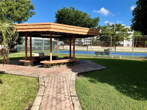 4270 NW 40th Street Lauderdale Lakes FL 33319