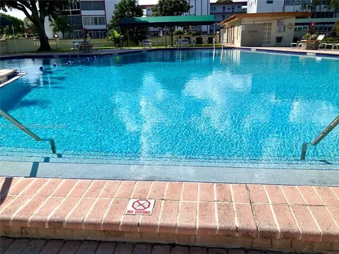 4270 NW 40th Street Lauderdale Lakes FL 33319