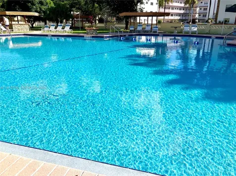 4270 NW 40th Street Lauderdale Lakes FL 33319