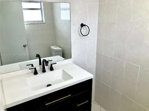 4270 NW 40th Street Lauderdale Lakes FL 33319