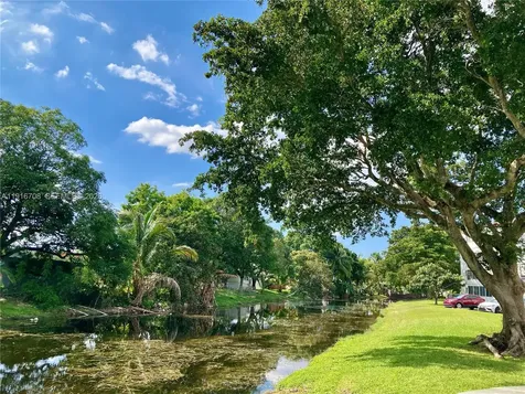 4270 NW 40th Street Lauderdale Lakes FL 33319