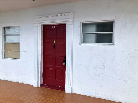 4270 NW 40th Street Lauderdale Lakes FL 33319