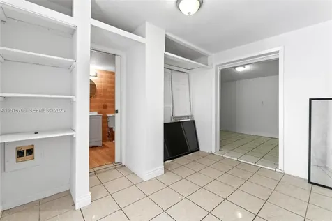 2262 NW 4th Street Miami FL 33125