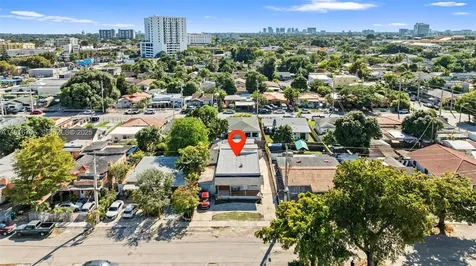 2262 NW 4th Street Miami FL 33125