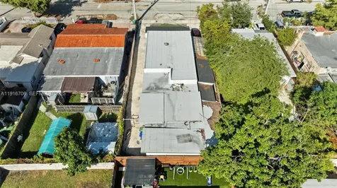2262 NW 4th Street Miami FL 33125
