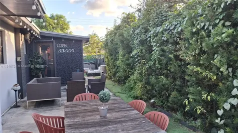 3510 NW 33rd Avenue Miami FL 33142