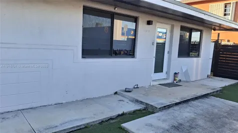 3510 NW 33rd Avenue Miami FL 33142