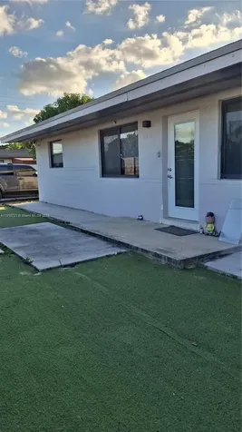 3510 NW 33rd Avenue Miami FL 33142