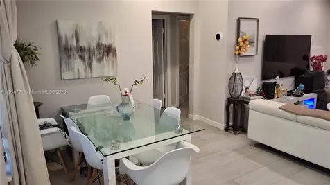 3510 NW 33rd Avenue Miami FL 33142
