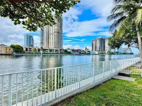 19390 Collins Avenue Sunny Isles Beach FL 33160