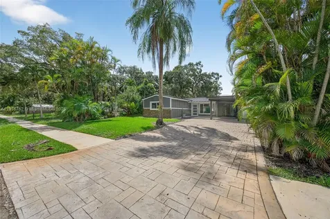 6640 Douglas Hollywood FL 33024