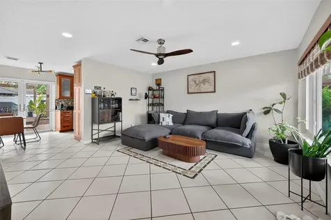 6640 Douglas Hollywood FL 33024