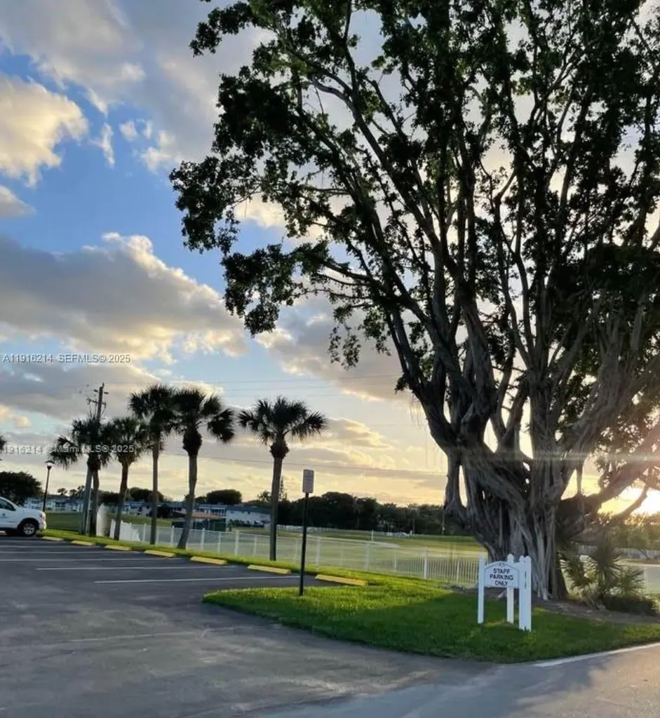 116 Tuscany B Delray Beach FL 33446