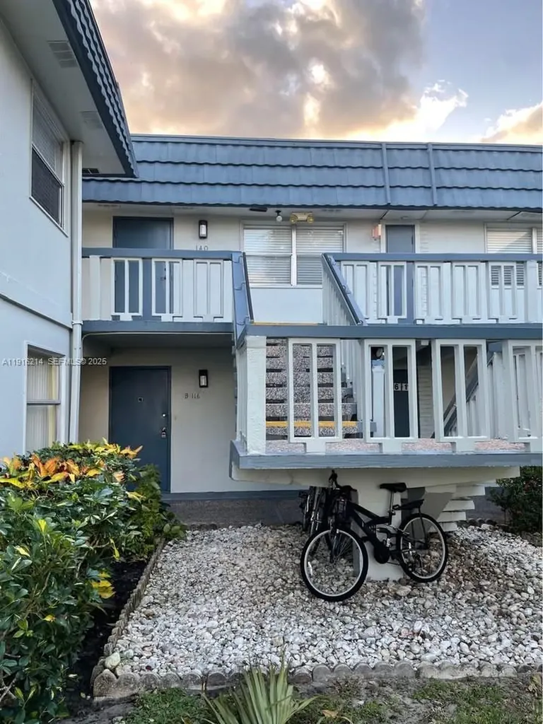 116 Tuscany B Delray Beach FL 33446