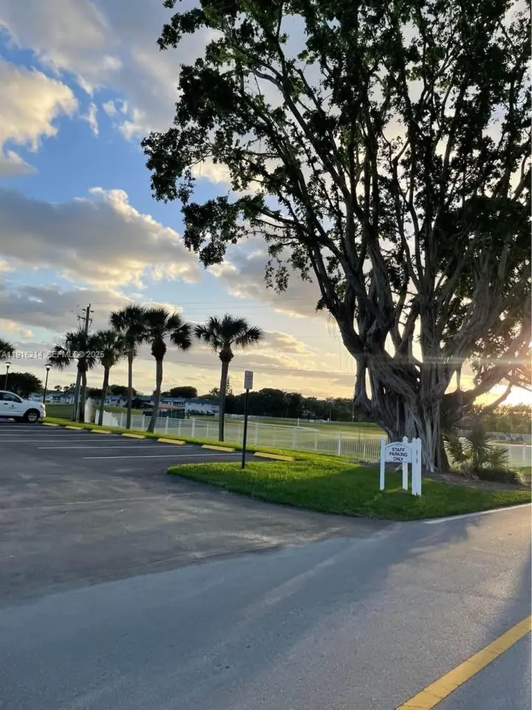 116 Tuscany B Delray Beach FL 33446
