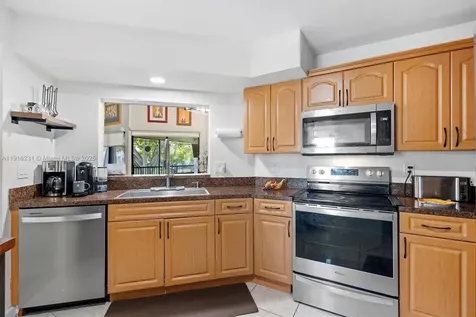 1042 Adams Avenue Homestead FL 33034