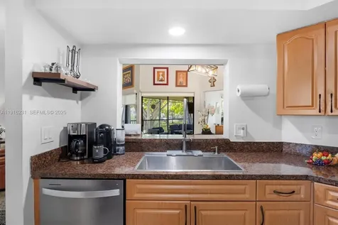 1042 Adams Avenue Homestead FL 33034