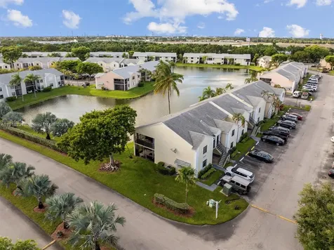 1042 Adams Avenue Homestead FL 33034