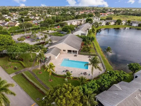 1042 Adams Avenue Homestead FL 33034