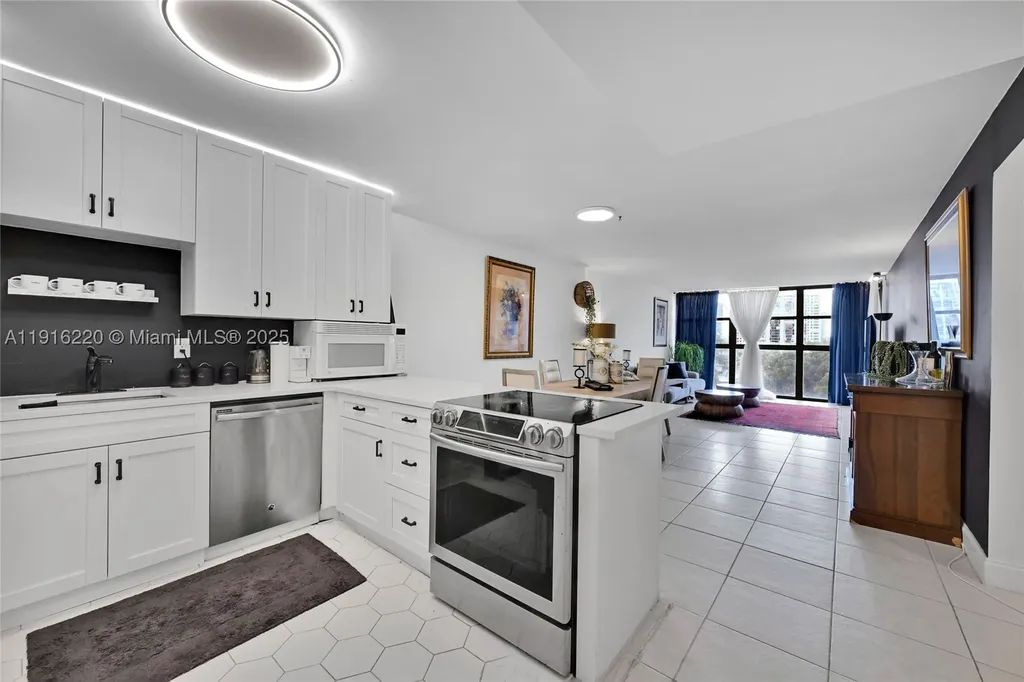 400 Leslie Drive Hallandale Beach FL 33009