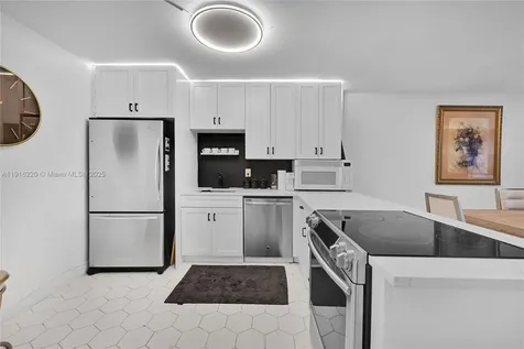 400 Leslie Drive Hallandale Beach FL 33009