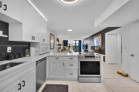 400 Leslie Drive Hallandale Beach FL 33009