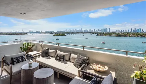 11 Island Avenue Miami Beach FL 33139