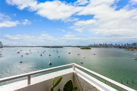 11 Island Avenue Miami Beach FL 33139