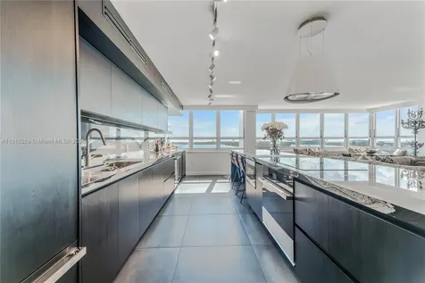 11 Island Avenue Miami Beach FL 33139