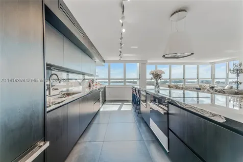 11 Island Avenue Miami Beach FL 33139