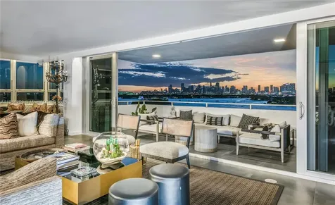 11 Island Avenue Miami Beach FL 33139