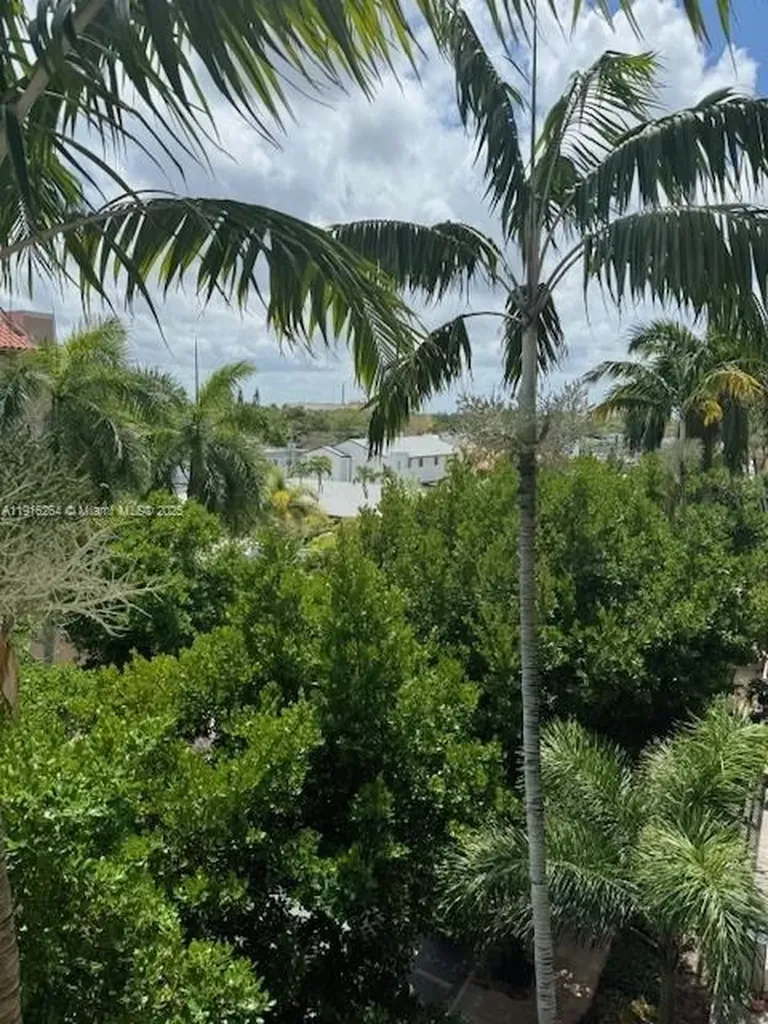 1919 Van Buren Street Hollywood FL 33020