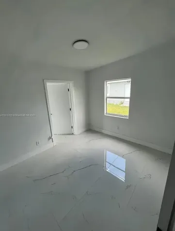 2726 NW 4th Court Pompano Beach FL 33069