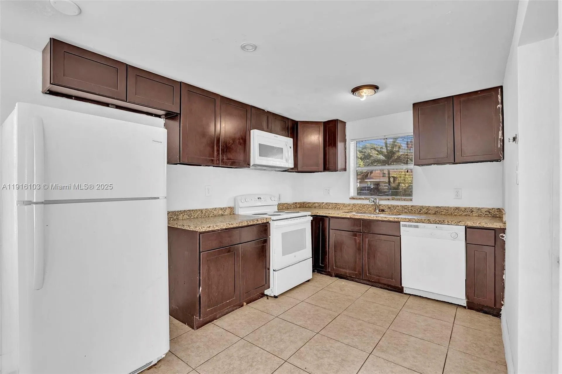 2800 NW 6th Court Fort Lauderdale FL 33311