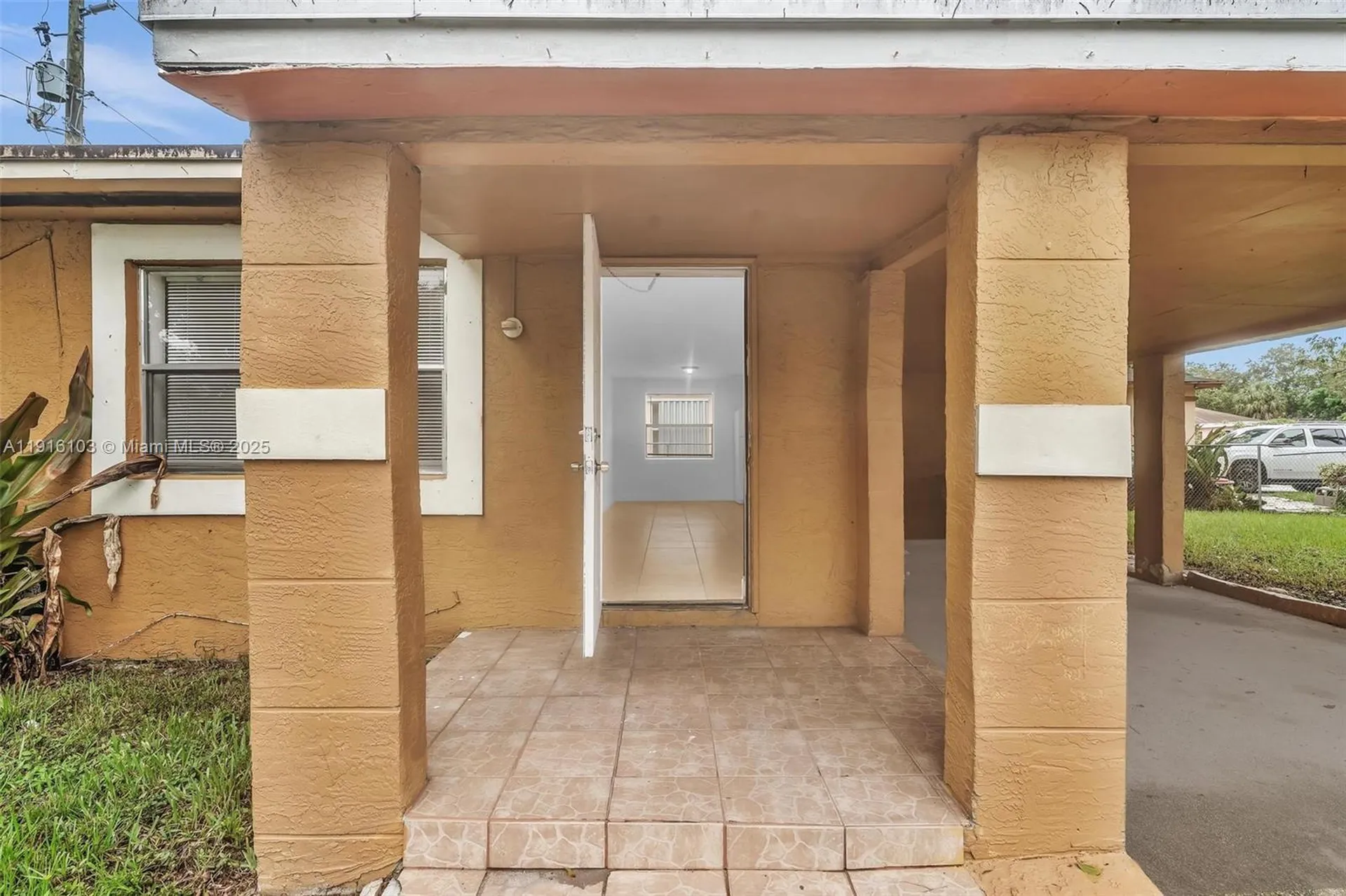 2800 NW 6th Court Fort Lauderdale FL 33311