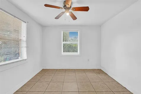 2800 NW 6th Court Fort Lauderdale FL 33311