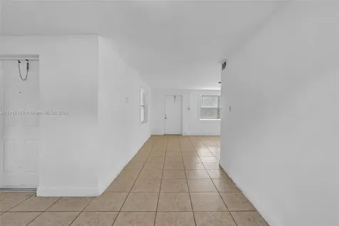 2800 NW 6th Court Fort Lauderdale FL 33311